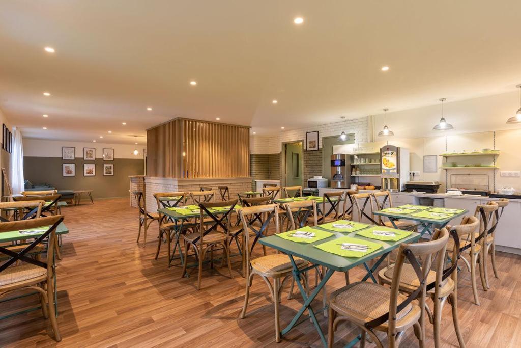 Sure By Western Hotel Plaisir